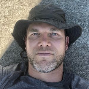 Meet your Posher, Zach